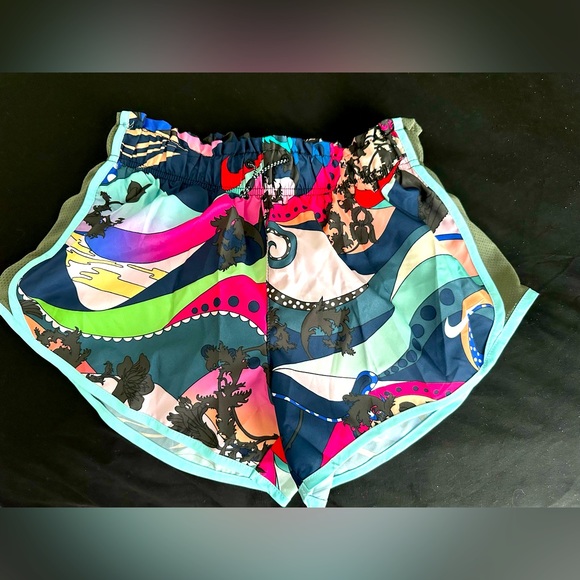 Nike Workout Shorts - Picture 1 of 2